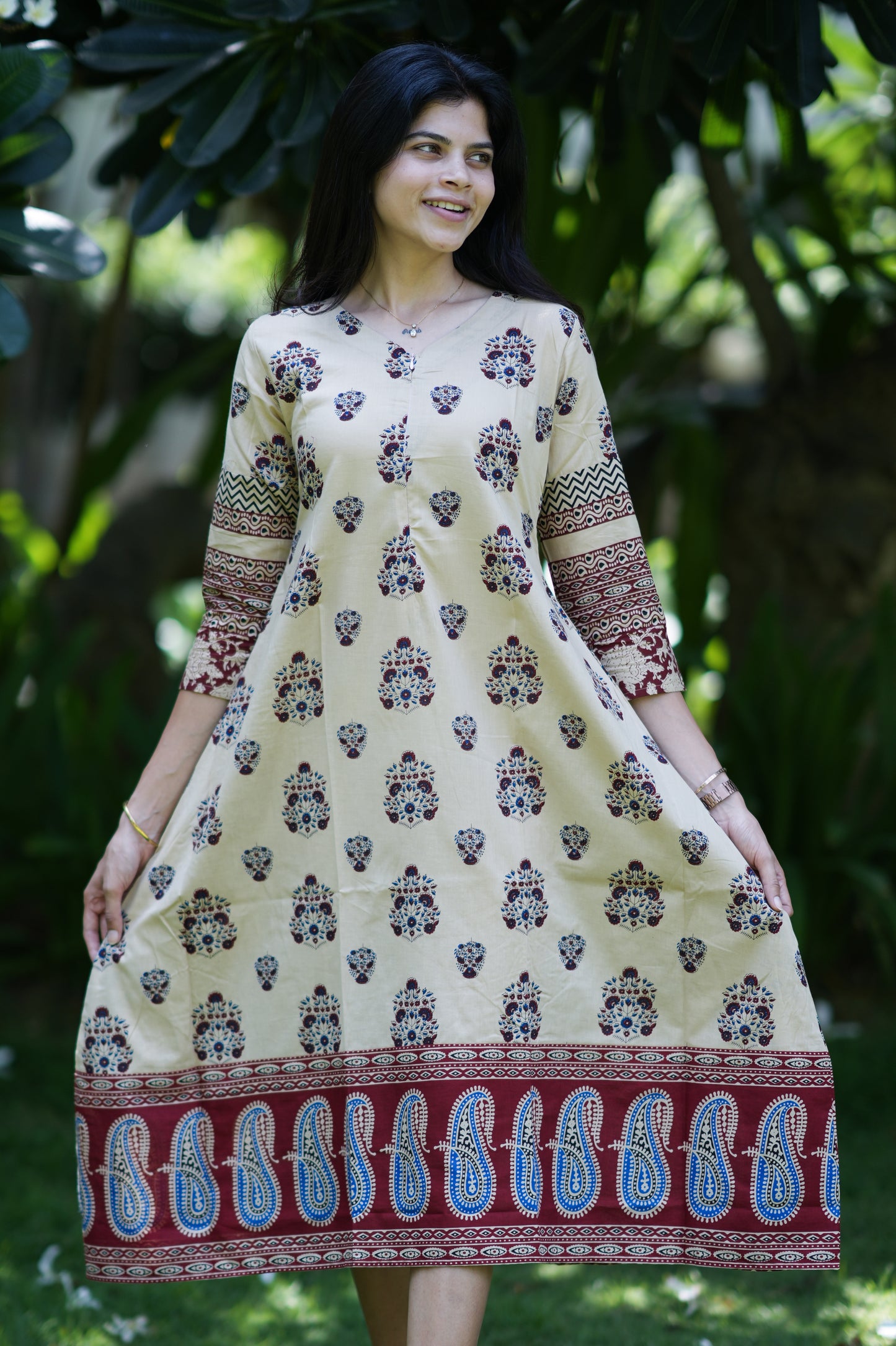 Thiya Maternity Dress