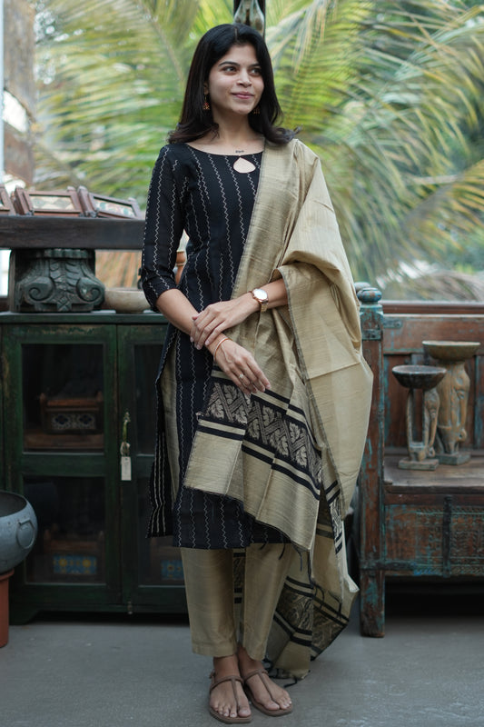 Magizhini Maternity kurti ( 3-Piece Set)