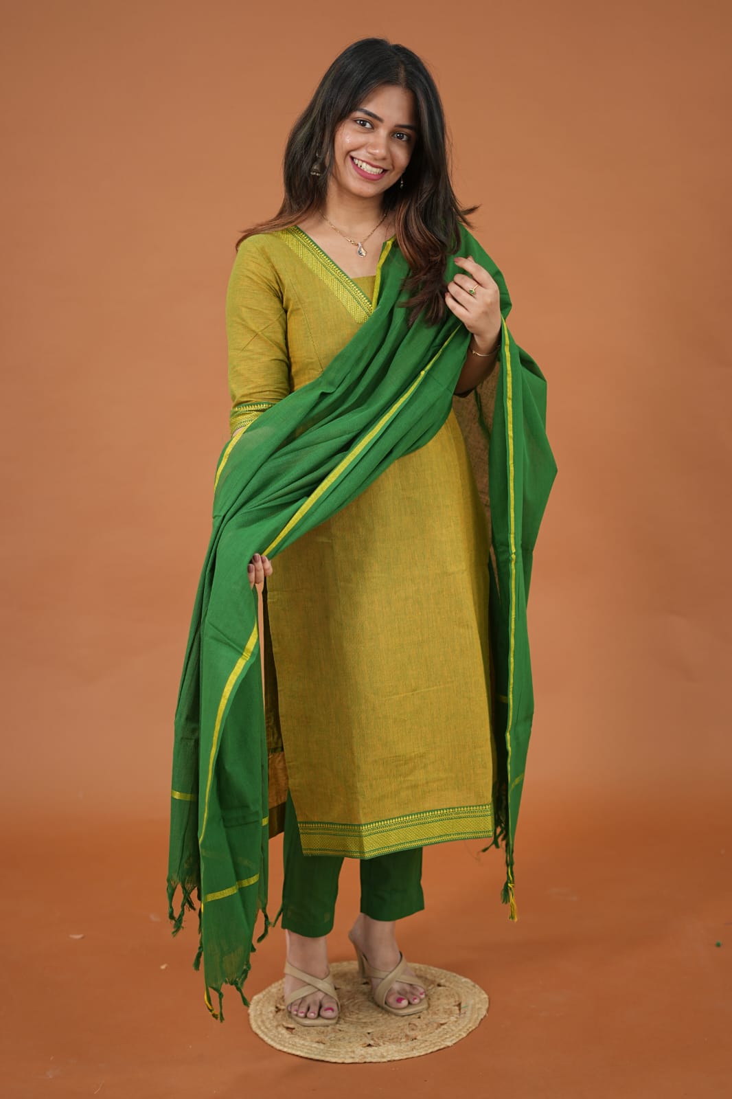 Vaagai Maternity Kurti ( 3-Piece Set)